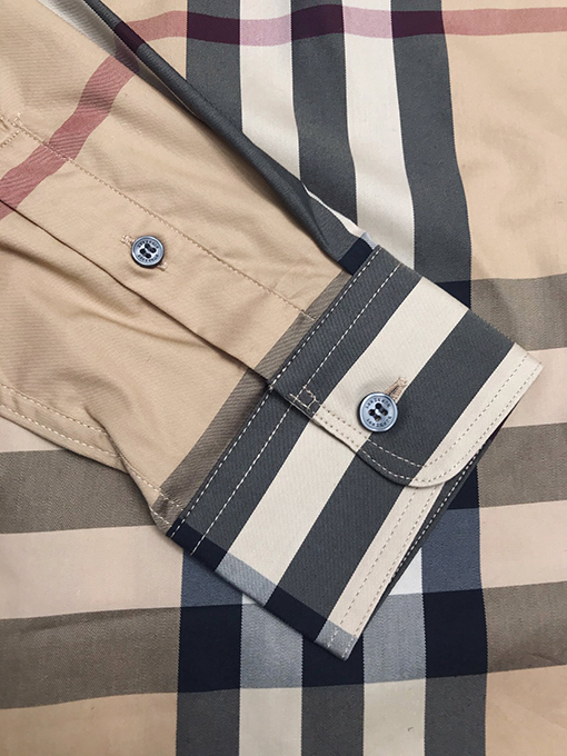 23新品!! バーバリー シャツ コピー  人気 シャツ チェック シャツ　 2カラー