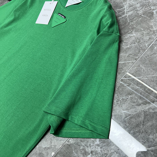 23新品!!ボッテガヴェネタオーバーSIZE 半袖 Tシャツコピー三角ロゴ. 全2色