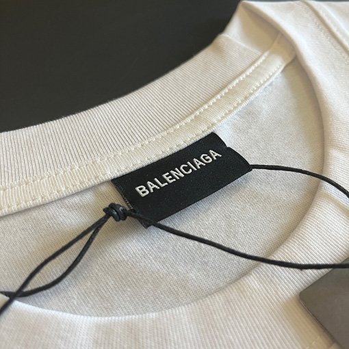 バレンシアガ半袖スーパーコピー BALENCIAGAグラフィティコーラのロゴ半袖Tシャツ