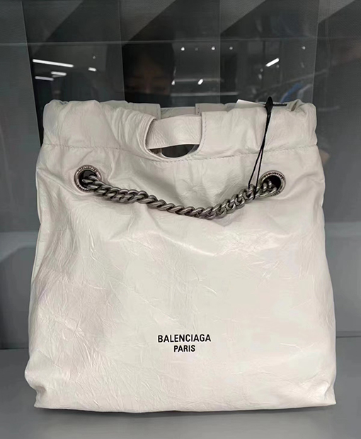 バレンシアガ ショルダーバッグスーパーコピー  BALENCIAGA CRUSH シリーズ　ごみ袋
