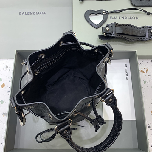 バレンシアガ ショルダーバッグ コピー　 BALENCIAGA 新しいバケツバッグ-可愛くて実用的 全2色
