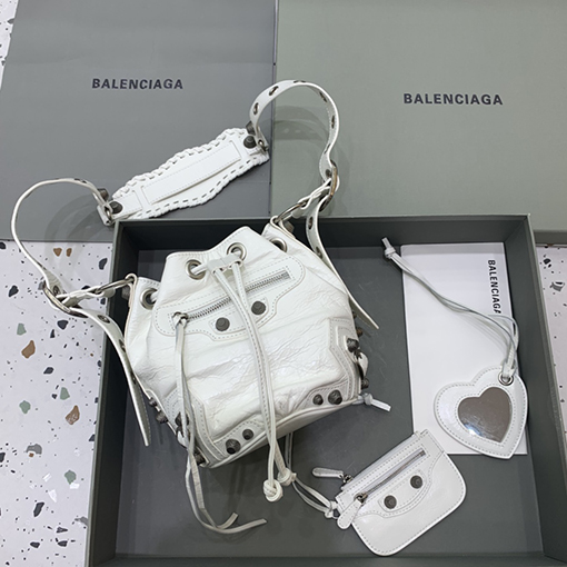 バレンシアガ ショルダーバッグ コピー　 BALENCIAGA 新しいバケツバッグ スモールサイズ　全2色