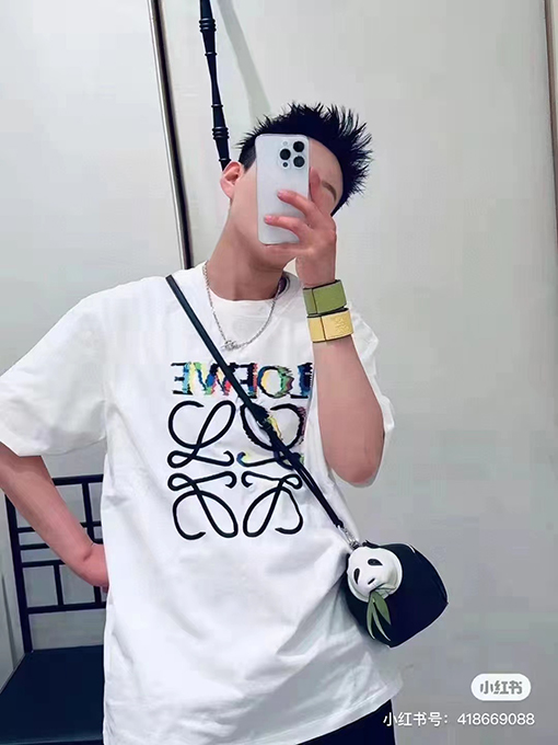 ロエベ ロゴ刺繍のカラフルなラウンドネック短袖Tシャツ