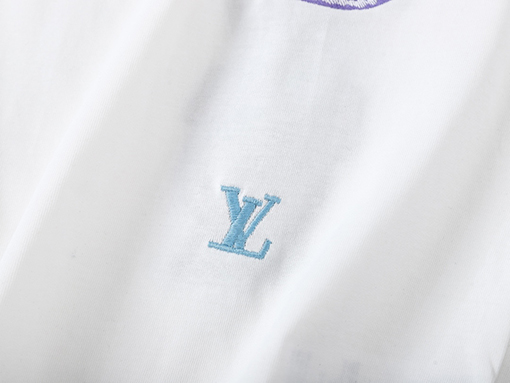 ルイヴィトン  半袖Tシャツ スーパーヘビーウェイト刺繍ショートスリーブの一点物