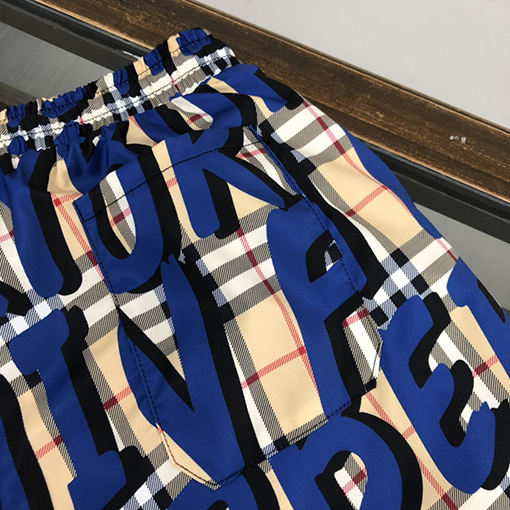 バーバリービーチパンツ スーパーコピーフルフラワープリント 内側ネット付き ゆったり快適な透け感 おうちで旅行必需品