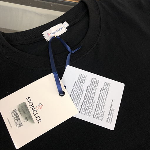 モンクレール 半袖Tシャツ スーパーコピー MONCLER 特別な柔らかさと快適さを持つ専門店シリーズの純綿Tシャツ