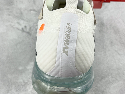オフホワイト スニーカー　スーパーコピー　Nike Air VaporMax x OFF-WHITE　コラボ
