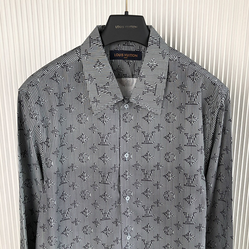 ヴィトンシャツ スーパーコピー   Louis Vuitton ロゴプリント入り長袖シャツ