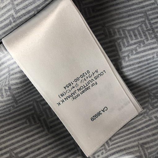 ヴィトンシャツ スーパーコピー   Louis Vuitton ロゴプリント入り長袖シャツ