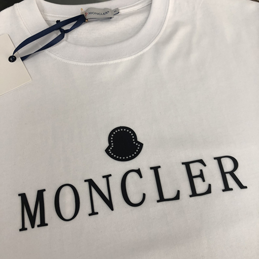 モンクレール 半袖Tシャツ  MONCLER高級感と魅力があり