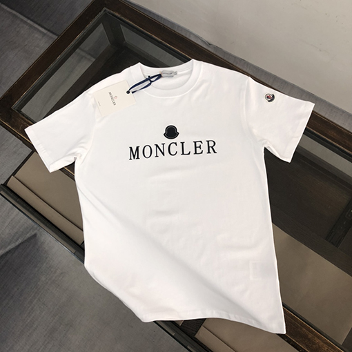 モンクレール 半袖Tシャツ  MONCLER高級感と魅力があり