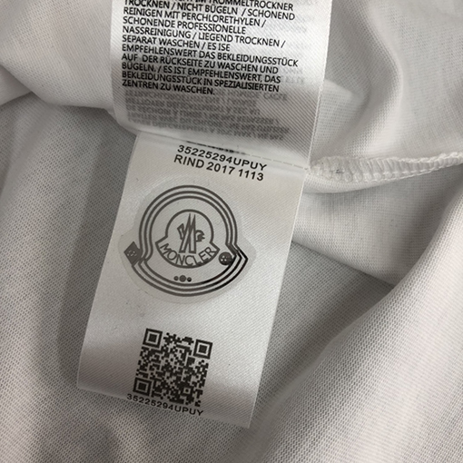 モンクレール 半袖Tシャツ スーパーコピー   上品な印刷ロゴデザイン 心地よく通気性のある手触り