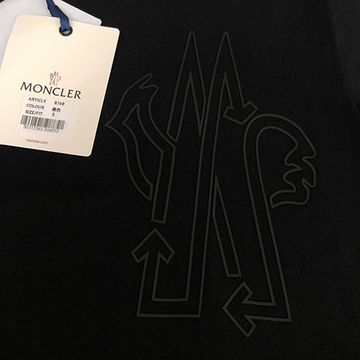 モンクレール 半袖Tシャツ スーパーコピー   上品な印刷ロゴデザイン 心地よく通気性のある手触り