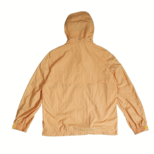 バーバリー UVカットスーパーコピー  BURBERRY 軽量ナイロン生地を使用した乗馬用UVカットジャケット