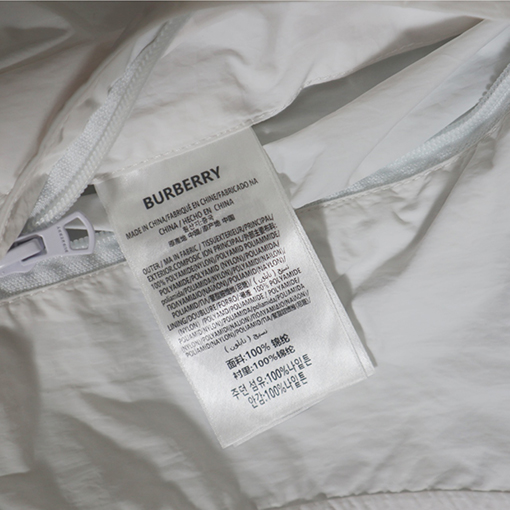 バーバリー UVカットスーパーコピー  BURBERRY 軽量ナイロン生地を使用した乗馬用UVカットジャケット