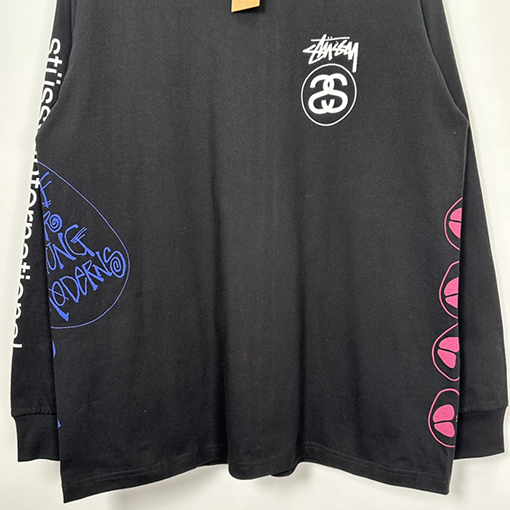 ステューシー長袖 Tシャツスーパーコピー　STUSSY グラフィティパターンのダブルSロングスリーブTシャツ