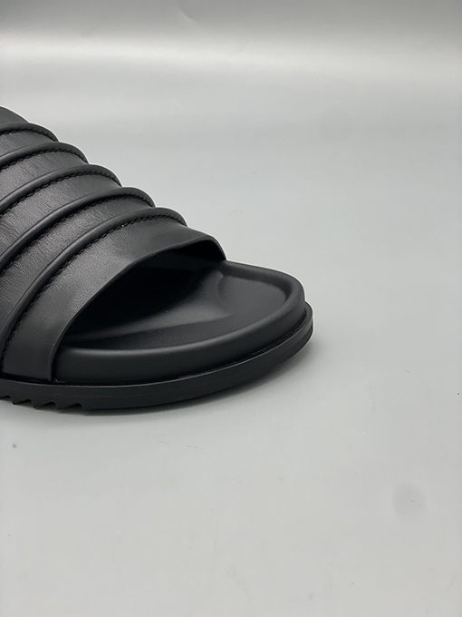 リックオウエンス  スリッパ スーパーコピー   Rick Owens 夏の新作スリッパ