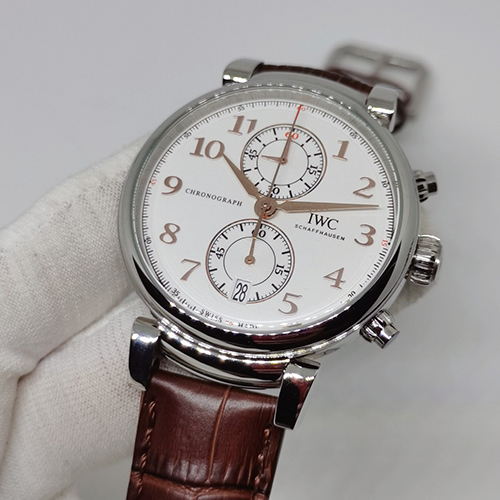IWC コピー 文字盤腕時計 防水 クォーツムーブメント  時計 人気腕時計