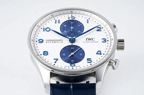 IWCスーパーコピー ムーブメントが一目でわかるメンズ  41 mm 人気時計
