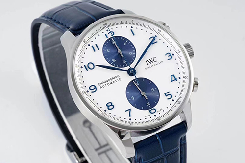 IWCスーパーコピー ムーブメントが一目でわかるメンズ  41 mm 人気時計