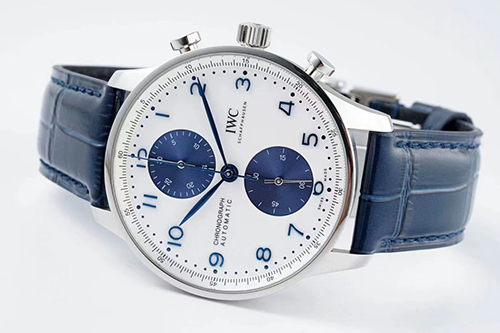 IWCスーパーコピー ムーブメントが一目でわかるメンズ  41 mm 人気時計