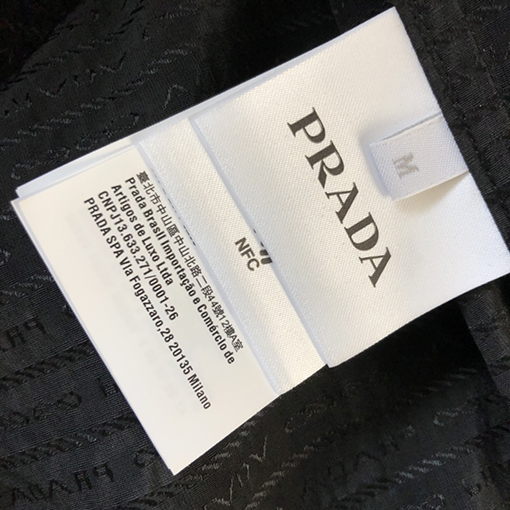 プラダ シャツスーパーコピー PRADA柄フルプリント長袖シャツ 伝統的な前ポケット付き