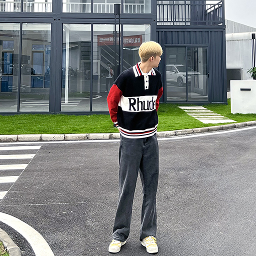 Rhude ニットセータースーパーコピー 新たなアメリカン・ビンテージ・カレッジスタイルを取り入れよう