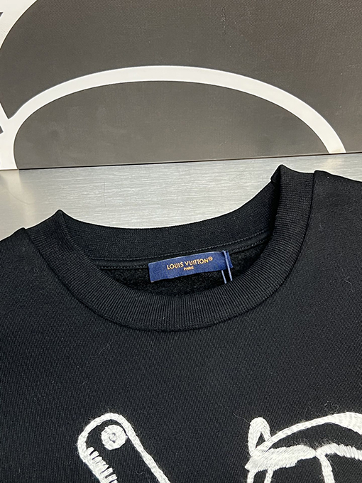 ヴィトン スウェットTシャツ   Louis Vuittonスーパーコピー パターン刺繍スウェットTシャツ