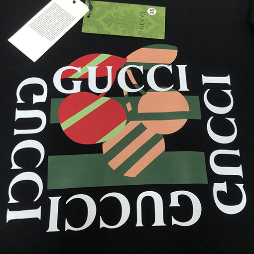 グッチ スウェットTシャツ  コピー GUCCIロゴ　長袖 Tシャツ 　トップス