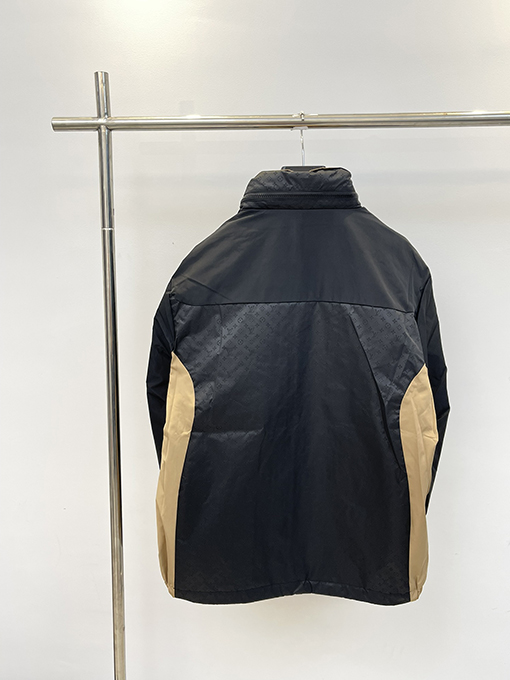 ヴィトン ジャケット Louis Vuittonスーパーコピー ミニモノグラム刺繍とデザートカラーの短いジャケット