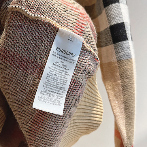 バーバリーニットカーディガン  BURBERRY クラシックなストライプとチェック柄のダブルレイヤーカシミアカーディガンコート