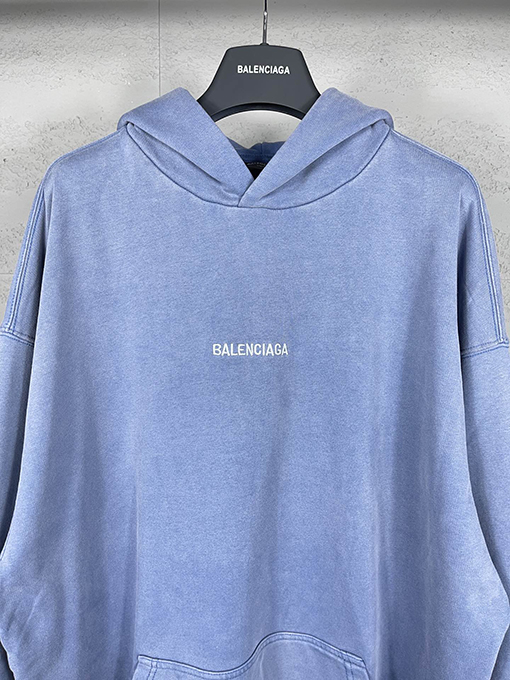 バレンシアガ パーカー   スーパーコピー前後にクラシックなBALENCIAGA 刺繍