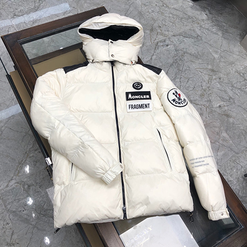 モンクレール 厚くて暖かい新しい ダウン ジャケット