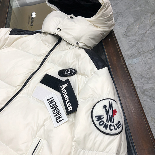 モンクレール 厚くて暖かい新しい ダウン ジャケット