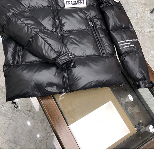 モンクレール 厚くて暖かい新しい ダウン ジャケット