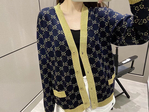 グッチ  ダブルG ニットカーディガン  高級感