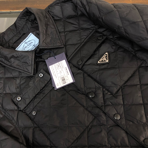 プラダ 冬服の新しい ダウン ジャケット