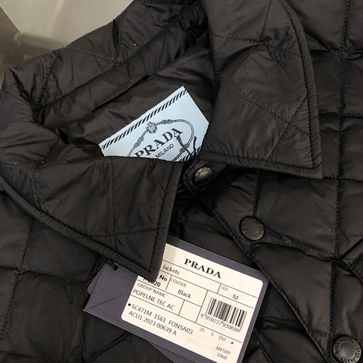 プラダ 冬服の新しい ダウン ジャケット