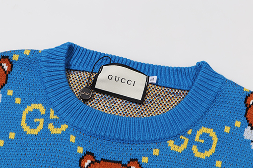 グッチ  クラシックなくまモチーフのダブルG刺繍ニットセーター