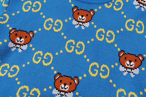 グッチ  クラシックなくまモチーフのダブルG刺繍ニットセーター