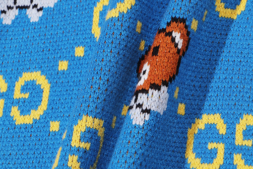 グッチ  クラシックなくまモチーフのダブルG刺繍ニットセーター