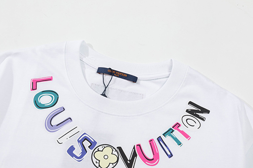 ルイヴィトン カラフルなアルファベットロックロゴ半袖Tシャツ