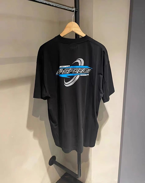 ヴェトモン半袖Tシャツ写真の通りクオリティ文句なし一着