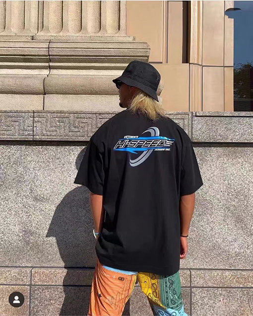 ヴェトモン半袖Tシャツ写真の通りクオリティ文句なし一着