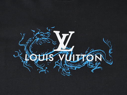 ルイヴィトンのドラゴンプリント半袖Tシャツ