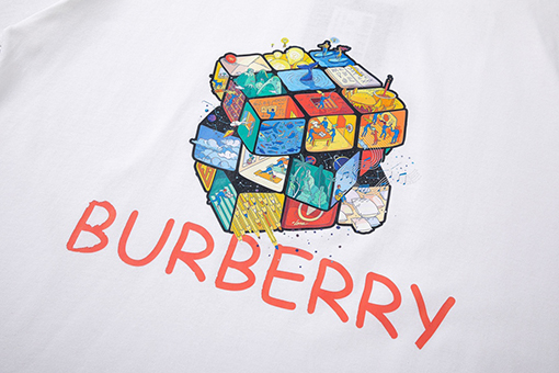 バーバリー 新しいプリントラウンドネック半袖Tシャツ