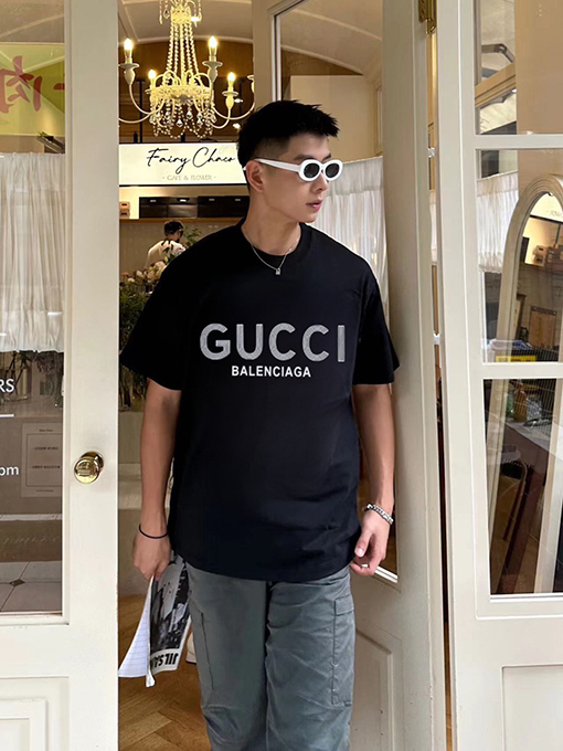 グッチ X バレンシアガ   プリントロゴ半袖Tシャツ