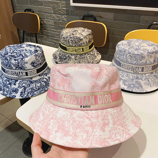 ディオール  スタイリッシュで個性的な高品質 帽子