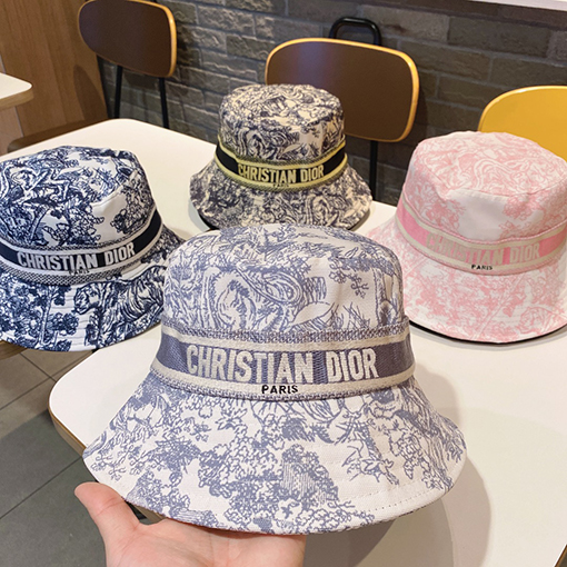 ディオール  スタイリッシュで個性的な高品質 帽子