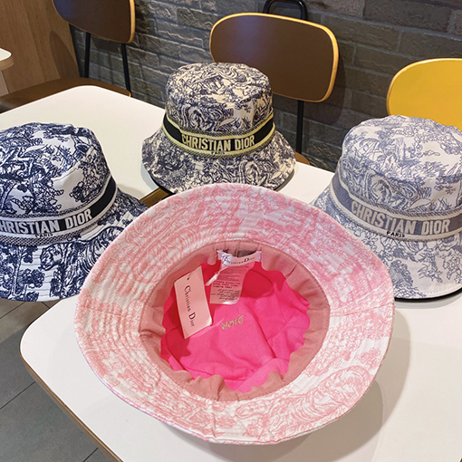 ディオール  スタイリッシュで個性的な高品質 帽子